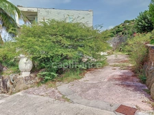 TERRAIN CONSTRUCTIBLE À VENDRE AVEC VUE SUR MARINA OYSTER POND, SAINT-MARTIN (97150)