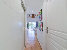 EN EXCLUSIVITÉ APPARTEMENT ÉLÉGANT ET RÉNOVÉ AU COEUR DE LA BAIE ORIENTALE, SAINT-MARTIN (97150)