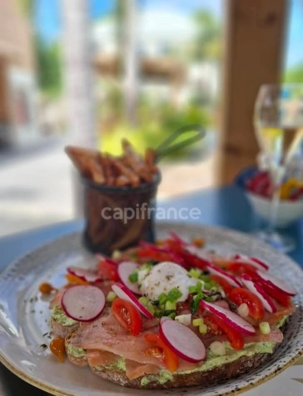 EN EXCLUSIVITÉ À VENDRE FONDS DE COMMERCE RESTAURANT AVEC ÉQUIPEMENT COMPLET ET LICENSE IV, SAINT-MARTIN (97150)
