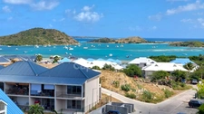 T3 DUPLEX FOR SALE WITH MAGNIFICENT SEA AND PINEL VIEW, CUL-DE-SAC AREA, SAINT-MARTIN (97150)