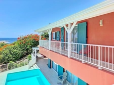 VILLA À VENDRE 3 CHAMBRES + STUDIO AVEC VUE MER ET PISCINE SUR OYSTER POND, SAINT-MARTIN (97150)
