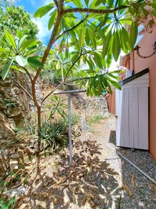 VILLA À VENDRE 3 CHAMBRES + STUDIO AVEC VUE MER ET PISCINE SUR OYSTER POND, SAINT-MARTIN (97150)