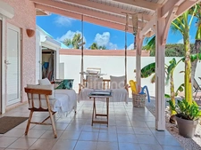 SUPERBE VILLA À VENDRE 3 CHAMBRES SUR OYSTER POND, SAINT-MARTIN (97150)