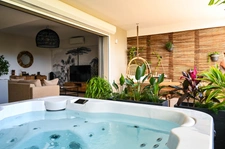 EN EXCLUSIVITÉ À VENDRE APPARTEMENT D'EXCEPTION AVEC JACUZZI PRIVATIF SUR LA BAIE NETTLÉ, SAINT-MARTIN (97150)      