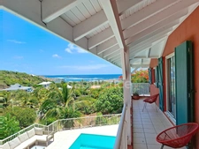 VILLA À VENDRE 3 CHAMBRES + STUDIO AVEC VUE MER ET PISCINE SUR OYSTER POND, SAINT-MARTIN (97150)