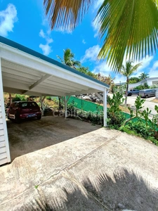 VILLA À VENDRE 3 CHAMBRES + STUDIO AVEC VUE MER ET PISCINE SUR OYSTER POND, SAINT-MARTIN (97150)