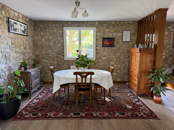Maison à vendre 7 pièces proche de MARINES (95)