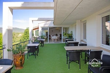 Charming guest house with swimming pool for sale in BAGNOLS EN FORET (83)