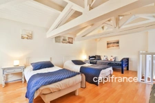 Bastide Provençale avec gîtes et chambres d'hôtes - 9 pièces BAGNOLS EN FORET (83)
