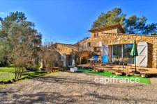 Bastide Provençale avec gîtes et chambres d'hôtes - 9 pièces BAGNOLS EN FORET (83)