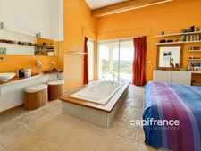 Villa contemporaine avec piscine à vendre SEILLANS (83)