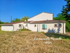 Maison de campagne à rénover 4 pièces BAGNOLS EN FORET (83)
