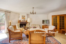 7-room villa for sale with swimming pool in BAGNOLS EN FORET (83)