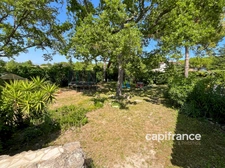 Villa provençale 4 chambres avec piscine BAGNOLS EN FORET (83)