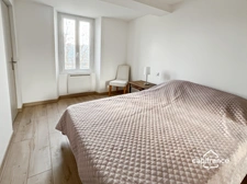 Appartement T2 entièrement rénové à BAGNOLS EN FORET (83)