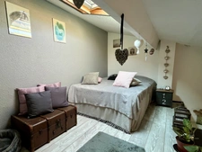 Mazet avec jardin à vendre  BAGNOLS EN FORET (83)