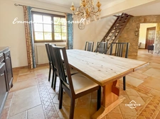 Property for sale 8 rooms with swimming pool and large park in BAGNOLS EN FORET (83)