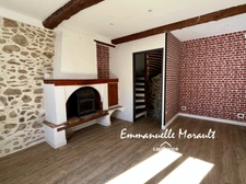 Maison de village 4 pièces avec terrasse à vendre BAGNOLS EN FORET (83)
