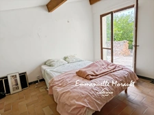 Maison de campagne à rénover 4 pièces BAGNOLS EN FORET (83)