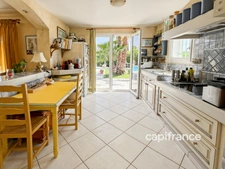 Villa provençale 4 chambres avec piscine BAGNOLS EN FORET (83)