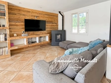 Maison familiale - 5 pièces - au calme à BAGNOLS EN FORET (83)