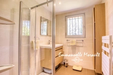 7-room villa for sale with swimming pool in BAGNOLS EN FORET (83)