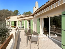 7-room villa for sale with swimming pool in BAGNOLS EN FORET (83)