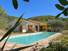 Villa contemporaine avec piscine à vendre SEILLANS (83)