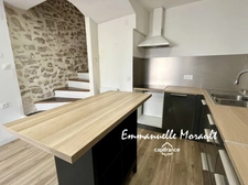 Maison de village 4 pièces avec terrasse à vendre BAGNOLS EN FORET (83)