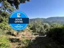 Terrain à vendre de 910 m² avec PC accordé à BAGNOLS EN FORET (83)