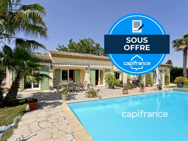 Villa provençale 4 chambres avec piscine BAGNOLS EN FORET (83)
