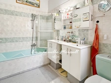 Villa 3 chambres avec piscine et vue panoramique à vendre à BAGNOLS EN FORET (83)