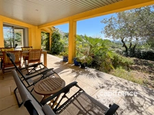 Villa contemporaine avec piscine à vendre SEILLANS (83)