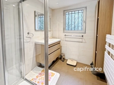 Villa à vendre 7 pièces avec piscine à BAGNOLS EN FORET (83)