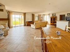 Maison de plain-pied 3 chambres à vendre à BAGNOLS EN FORET (83)