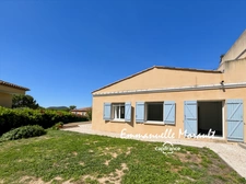 Mazet de 64 m2 - 3 pièces avec jardin - à vendre à BAGNOLS EN FORET (83)