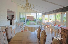 Maison d'hôtes de charme avec piscine à vendre à BAGNOLS EN FORET (83)
