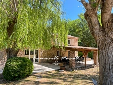 Authentic renovated sheepfold for sale, 7 rooms, BAGNOLS EN FORET (83)