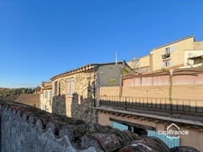 Maison de village avec 3 chambres et tropézienne à BAGNOLS EN FORET (83)