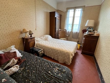 Appartement à vendre 5 pièces avec grand grenier à BAGNOLS EN FORET (83)
