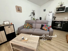 Mazet à vendre 3 pièces BAGNOLS EN FORET (83)