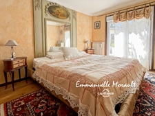 Villa provençale de plain-pied avec 4 chambres et piscine à Bagnols-en-Forêt