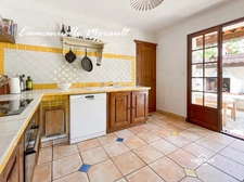 Property for sale 8 rooms with swimming pool and large park in BAGNOLS EN FORET (83)