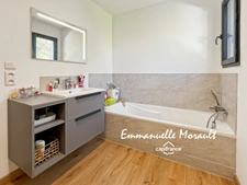 Villa contemporaine à vendre 4 pièces BAGNOLS EN FORET (83)
