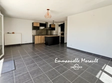 Mazet de 64 m2 - 3 pièces avec jardin - à vendre à BAGNOLS EN FORET (83)