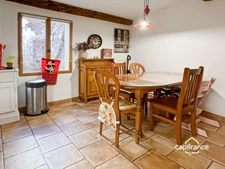 Maison de village avec 3 chambres et tropézienne à BAGNOLS EN FORET (83)