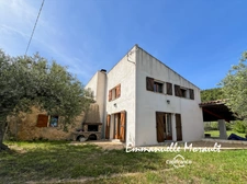 Propriété de caractère 6 pièces 176 m2 à CLAVIERS (83)