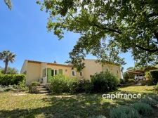 Villa provençale 4 chambres avec piscine BAGNOLS EN FORET (83)