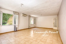 7-room villa for sale with swimming pool in BAGNOLS EN FORET (83)