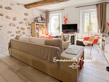 Appartement duplex T3 avec cave à BAGNOLS EN FORET (83)